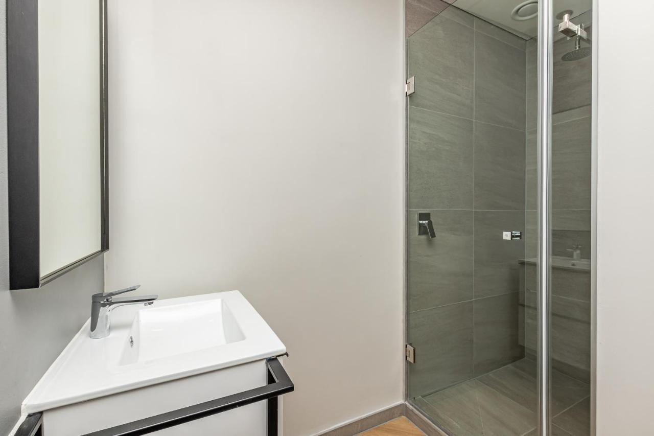 Studio Deluxe Apartments At One Thibault With Spectacular Views ケープタウン エクステリア 写真