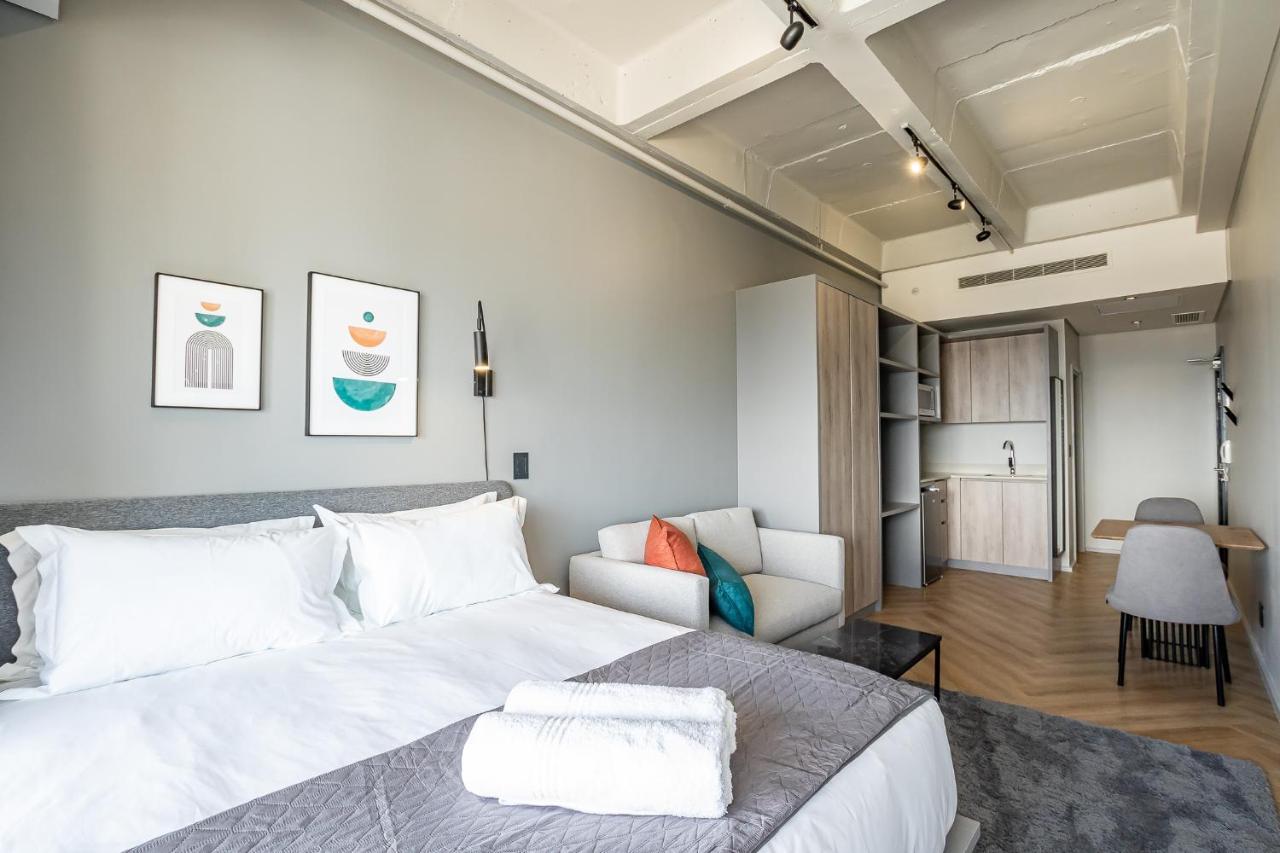 Studio Deluxe Apartments At One Thibault With Spectacular Views ケープタウン エクステリア 写真